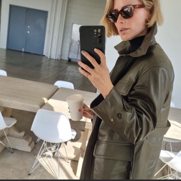 ANINE BING Leather Monroe -Oversized Style- Tag Small - Picture 4 of 16